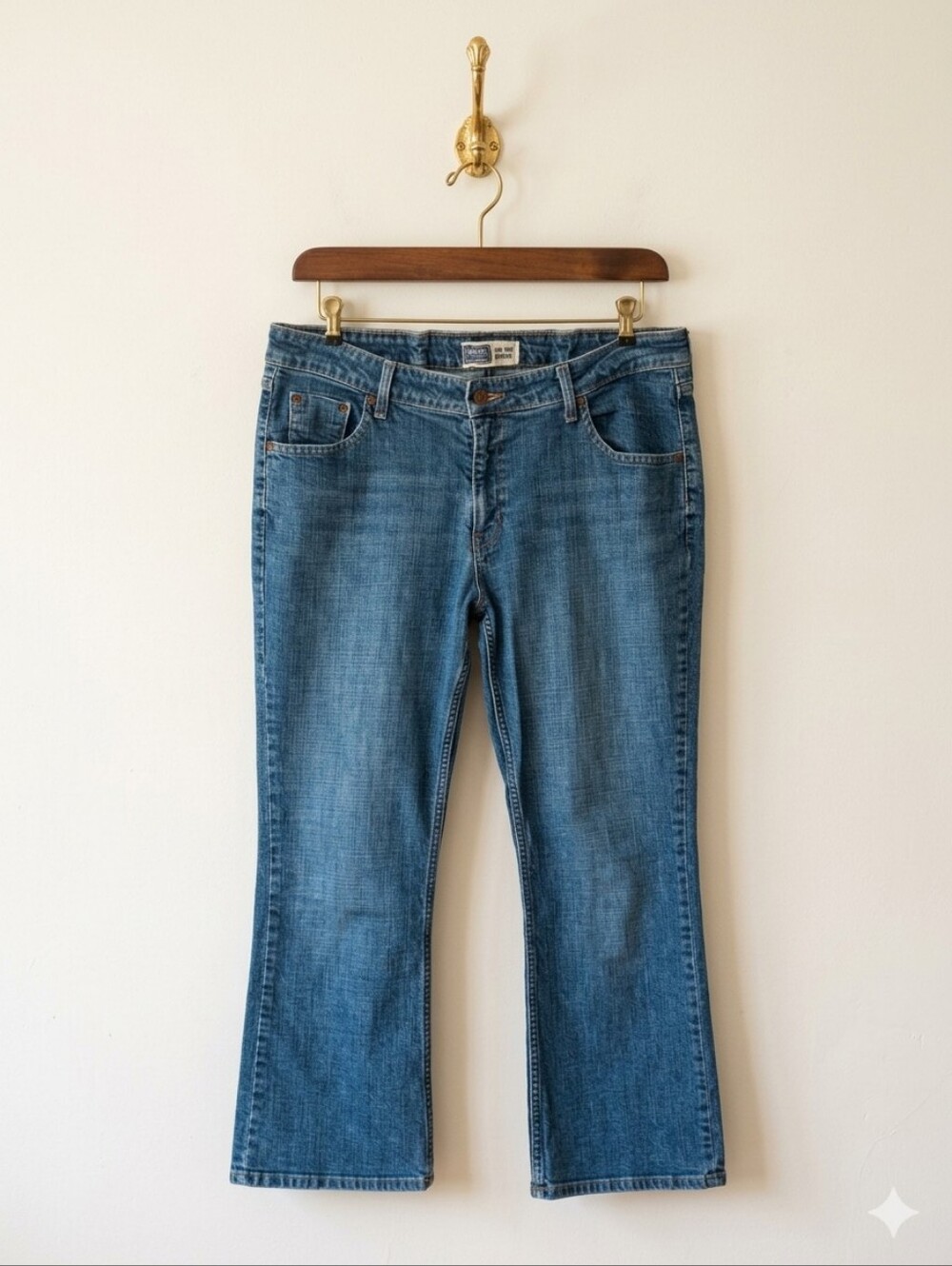 Levis Signature At Waist Bootcut Size 8